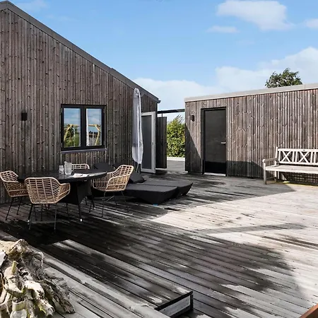 Ferienhaus 4 Bedroom In